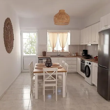 Annika's Summer Dream Villa