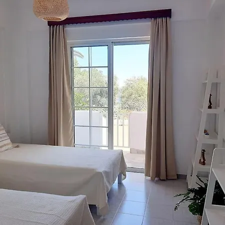 Annika's Summer Dream *